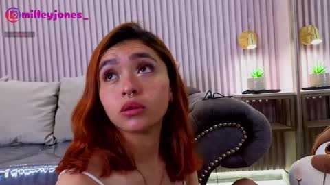 milleyjones_ online show from April 16, 11:32 am