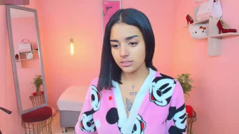 milu_carbajal_x online show from December 20, 9:30 pm