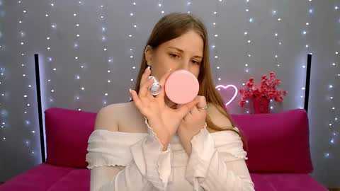 Kelly online show from February 24, 6:14 am