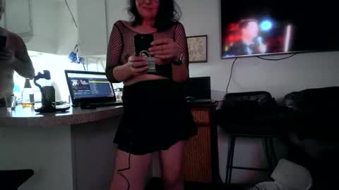 mindfkr online show from November 12, 8:34 am