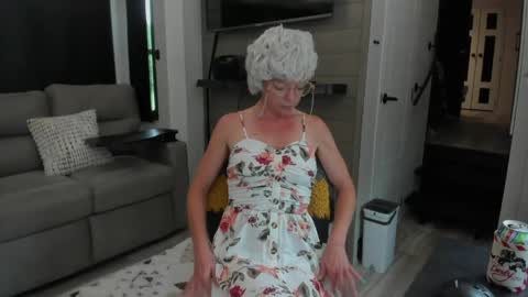Mindy Mars online show from May 29, 2:59 pm