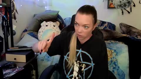 Mindy Mars online show from March 3, 3:59 pm