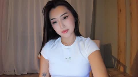 minnie_jin online show from October 27, 2:34 pm