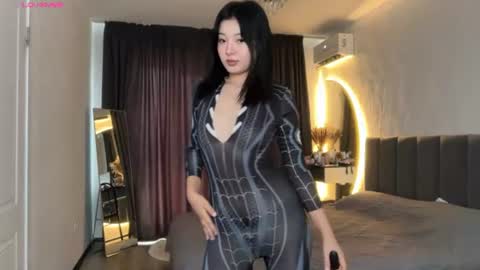 minnie_joy_ online show from July 2, 12:33 pm