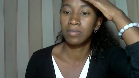 minouch211907 online show from February 18, 6:28 pm