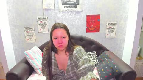 Snapshot of mira_karter chatting on January 28, 2:00 am Mira online show from January 28, 2:00 am