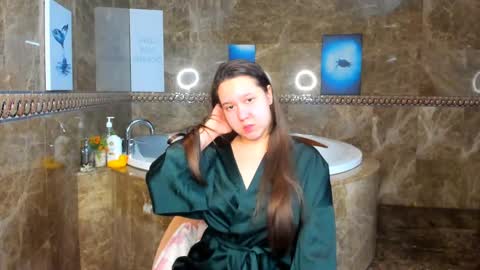 Snapshot of mira_karter chatting on February 12, 1:52 am Mira online show from February 12, 1:52 am