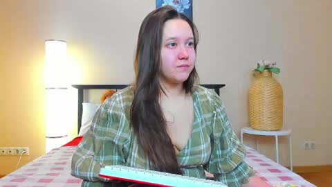 Snapshot of mira_karter chatting on February 19, 2:12 am Mira online show from February 19, 2:12 am