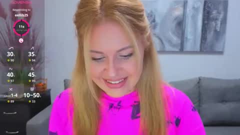 Snapshot of mira_whitme chatting on October 15, 11:57 am Mira online show from October 15, 11:57 am