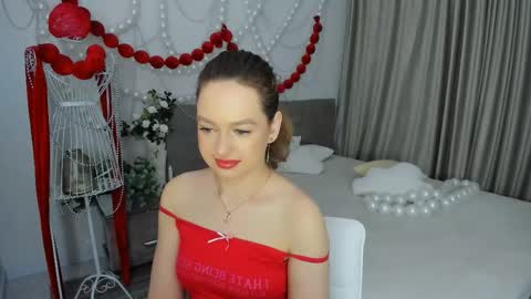 Emma online show from April 13, 4:08 pm