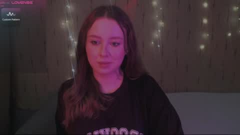 Kira online show from February 4, 3:57 pm