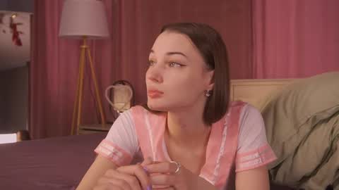 miranda_may online show from April 19, 8:58 am