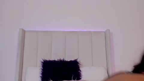 Miranda Rogers online show from December 20, 8:13 pm