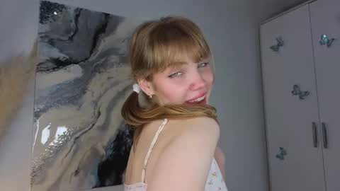 Snapshot of mirantmy chatting on October 10, 5:01 am ntmy im Mira 3 online show from October 10, 5:01 am