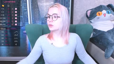 Kira online show from January 16, 12:45 am