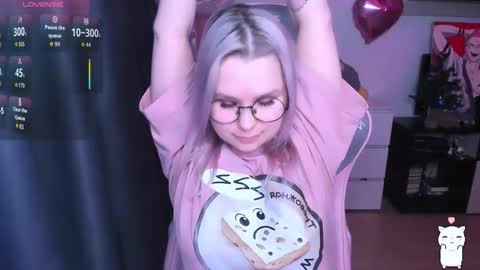 Kira online show from February 1, 8:07 pm