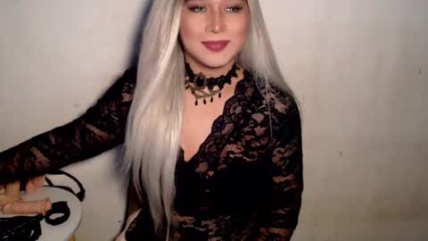 miss_4cuck_ online show from July 6, 3:03 pm