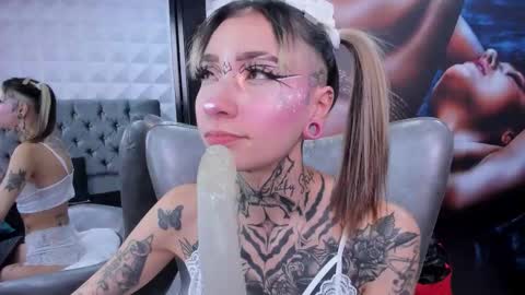 miss___angel online show from September 9, 6:19 pm