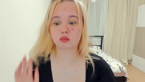 Snapshot of miss__selena chatting on January 24, 6:14 pm miss__selena online show from January 24, 6:14 pm