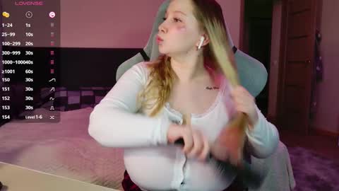 Anna online show from October 4, 3:16 pm