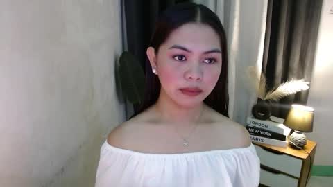 Briella online show from December 1, 4:31 pm