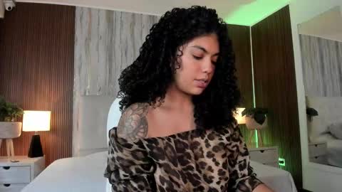 CANDELA CASTRO  online show from January 13, 11:36 am