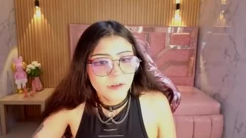 miss_devil_s online show from January 8, 3:21 am