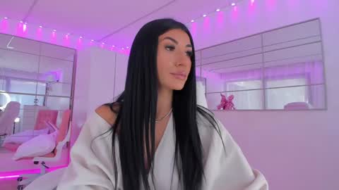 miss_diamond__ online show from April 9, 8:09 am