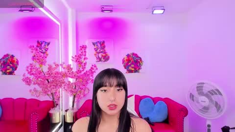 Snapshot of miss_dolly1 chatting on February 12, 12:33 pm Melanie online show from February 12, 12:33 pm