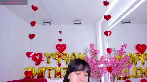 Snapshot of miss_dolly1 chatting on February 14, 11:21 am Melanie online show from February 14, 11:21 am