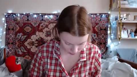 Snapshot of miss_elistia_ chatting on January 8, 12:15 pm Elis online show from January 8, 12:15 pm