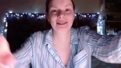 Snapshot of miss_elistia_ chatting on February 7, 10:20 pm Elis online show from February 7, 10:20 pm