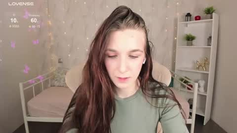 Snapshot of miss_eva__ chatting on September 12, 12:22 am Eva online show from September 12, 12:22 am