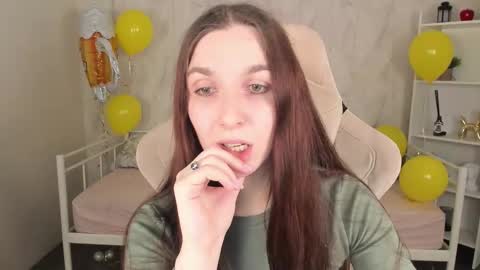 Snapshot of miss_eva__ chatting on October 6, 12:05 am Eva online show from October 6, 12:05 am