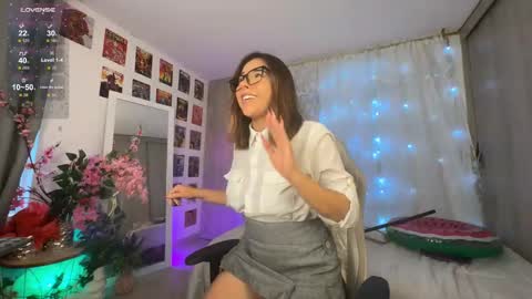  Elisabeth  IG galax xxia       online show from March 1, 10:21 pm