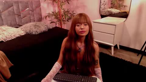 Snapshot of miss_koko_ chatting on October 22, 12:04 am Miss koko online show from October 22, 12:04 am