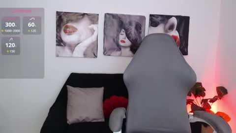 Laila online show from March 22, 1:00 am