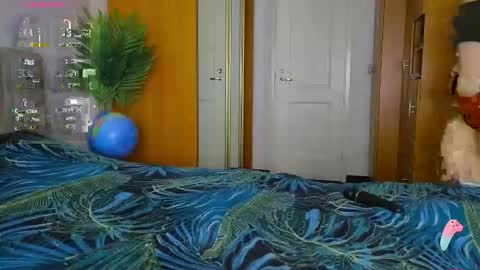 Laura online show from October 24, 10:55 am