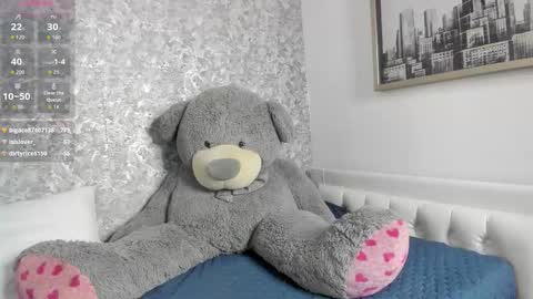 Snapshot of miss_mhelodi chatting on October 11, 8:33 pm Melody online show from October 11, 8:33 pm