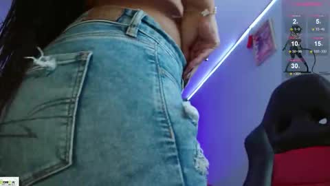    100 thumbs up online show from December 5, 3:46 pm