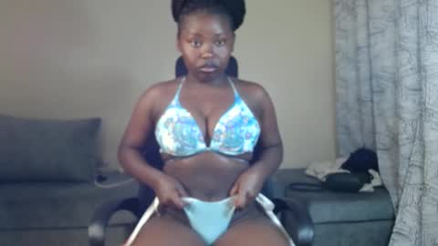 Snapshot of miss_staceyy chatting on January 22, 7:57 am Stacey online show from January 22, 7:57 am
