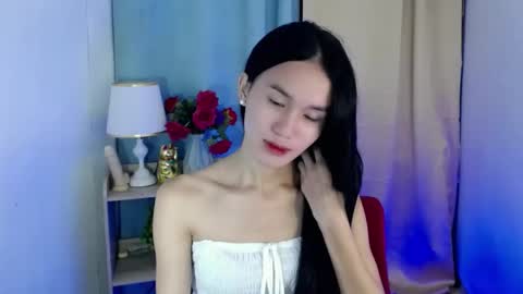 Snapshot of miss_sunshinex chatting on February 12, 3:18 am Shine online show from February 12, 3:18 am
