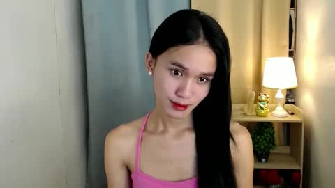 Snapshot of miss_sunshinex chatting on February 16, 2:11 am Shine online show from February 16, 2:11 am