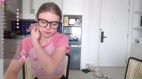 Bella online show from February 15, 2:58 am