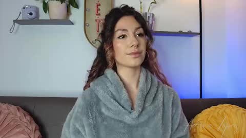 Snapshot of miss_toronto chatting on September 24, 1:04 am Adara Lpez online show from September 24, 1:04 am