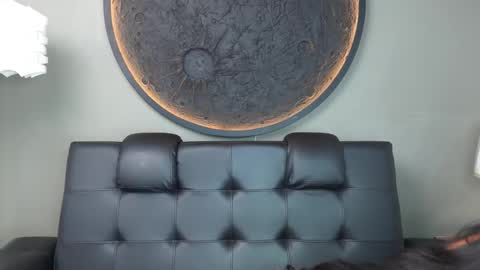 Vaiolette online show from March 6, 11:05 am