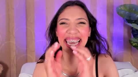 Miss Veronica online show from March 13, 1:34 pm