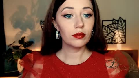 The divine Beverly online show from December 8, 11:35 am