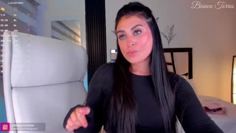Snapshot of missbianca1 chatting on February 10, 11:23 pm Bianca Torres online show from February 10, 11:23 pm