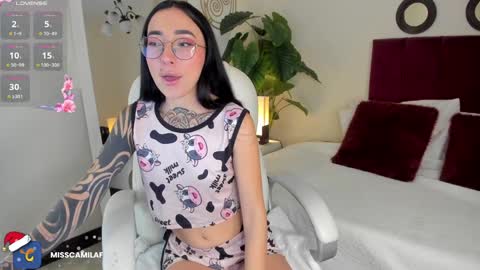Snapshot of misscamilaf chatting on December 27, 12:39 am Camila Flores online show from December 27, 12:39 am